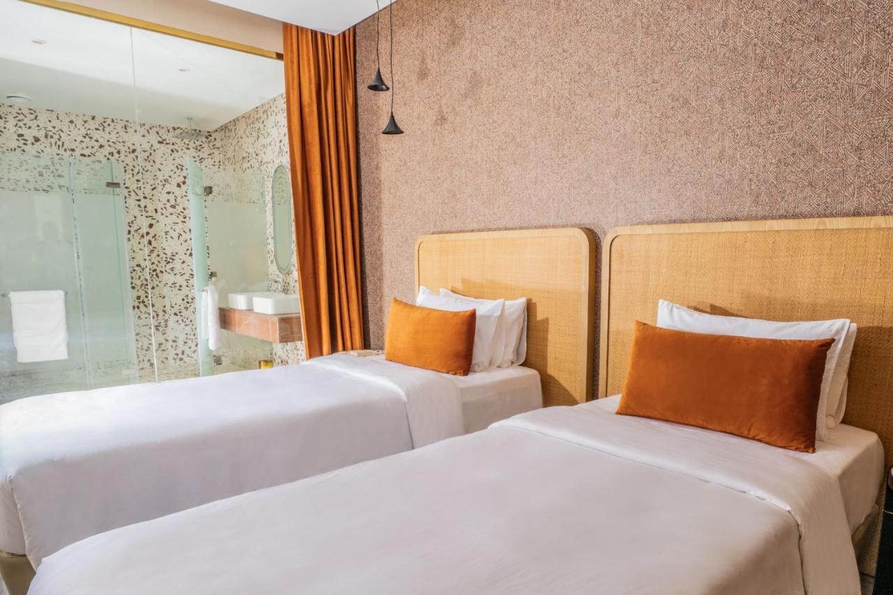The House Hotel Al Khiran Ngoại thất bức ảnh